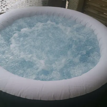 Appart-One Terrasse Jacuzzi Parking Carcassonne Exterior photo