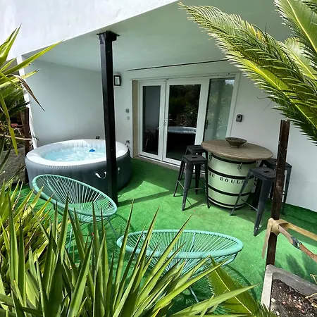 Appart-One Terrasse Jacuzzi Parking Carcassonne Exterior photo